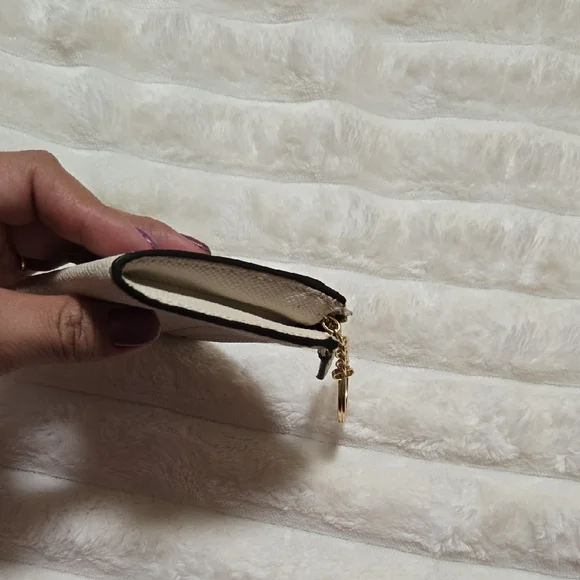 Coach Beige Card Holder with Gold Chain - Picture 5 of 9